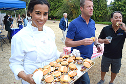 LAURELHURST SALMON BAKE 2017